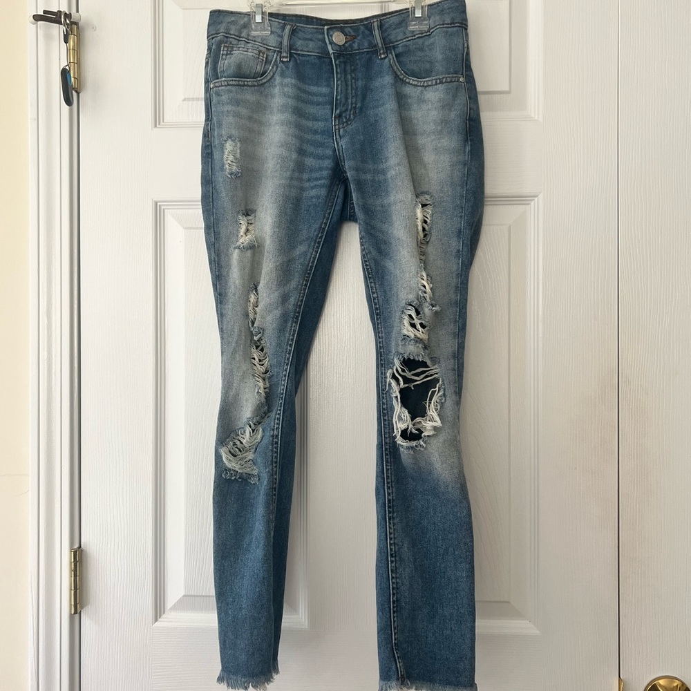 Refuge Medium wash jeans
